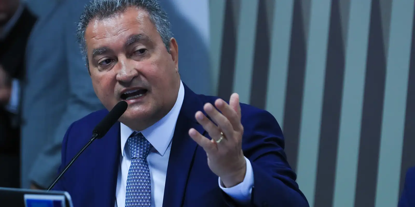 Agenda econômica e social do governo priorizou maioria, diz Rui Costa