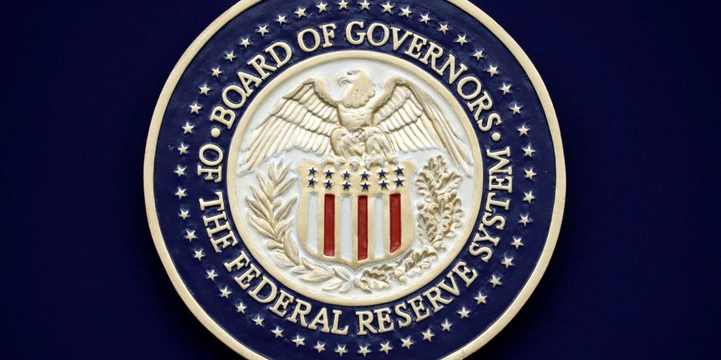 trump-usa-acusacao-criminal-como-chantagem-para-reduzir-juros,-diz-fed