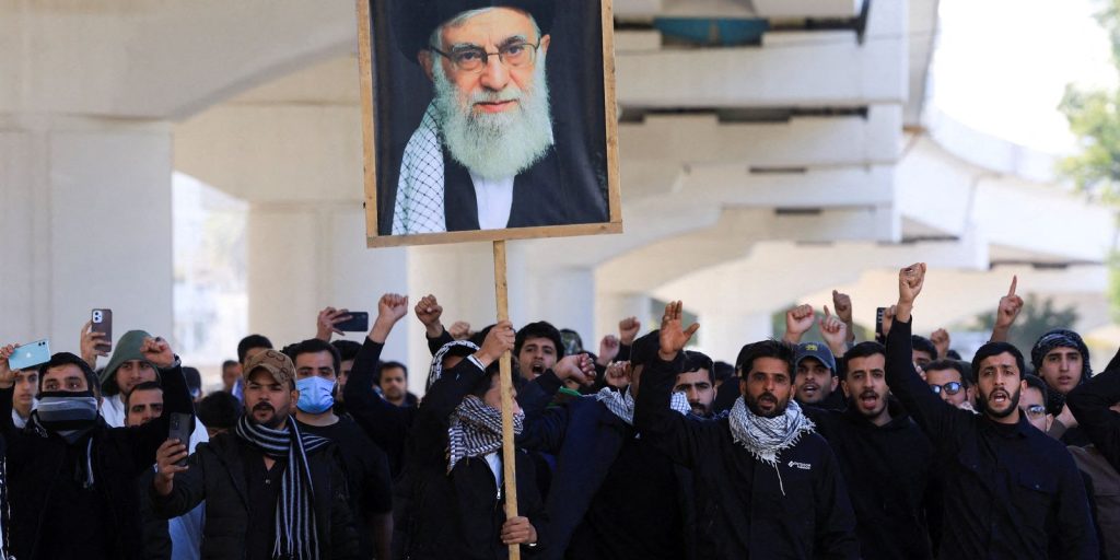 ira-promete-retaliar-mais;-trump-ameaca-com-forca-“nunca-antes-vista”